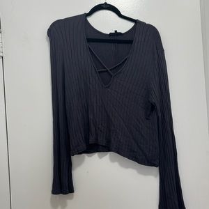 Long sleeve cropped top